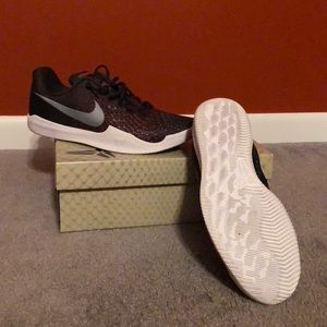 Size 10 Nike Kobe Mamba Instinct